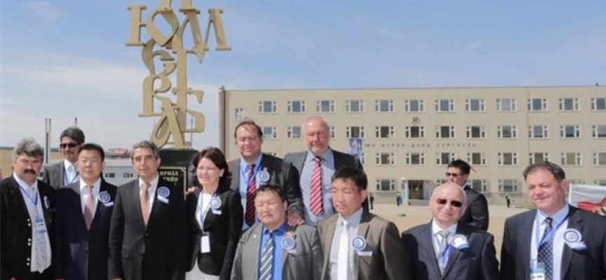 Спас Киричев направи откритият днес паметник на кирилицата в Монголия