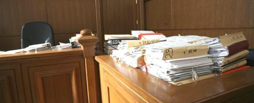 Прокуратурата погна мъж от Сърница за подправяне на документи за трудов стаж