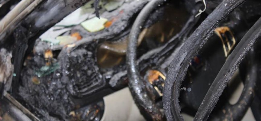 В Септември: Изгорелите коли са собственост на търговци на фуражи