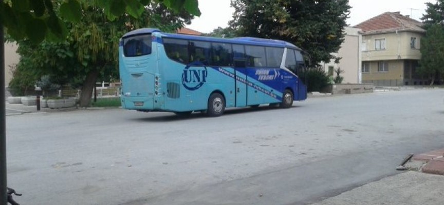 Нови автобуси возят до Лесичово