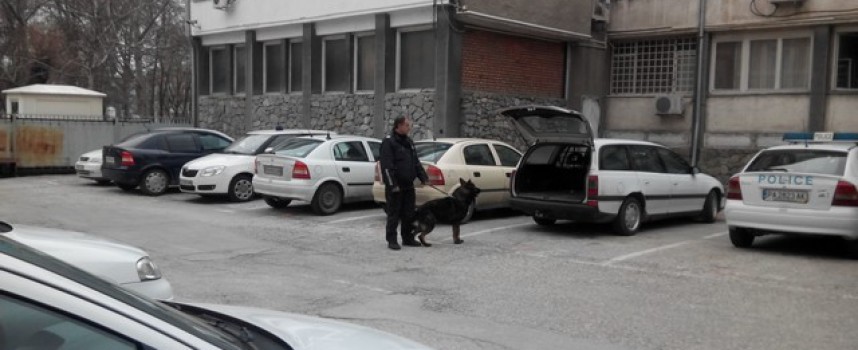 В Пазарджик: Жена се блъсна на кръстовище, подкарала колата след две ракии