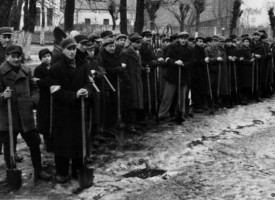 Дела и документи: На 5 април 1962 г. закриват лагерите в Ловеч и Скравена