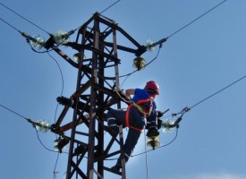 До 10 юни: Фирмите трябва да са избрали своя доставчик на ток