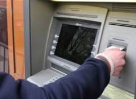 Опашка на банкоматите, започва изплащането на пенсиите