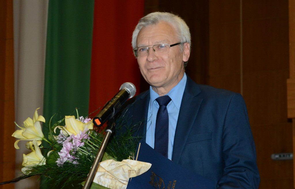 Никола Колев (1)