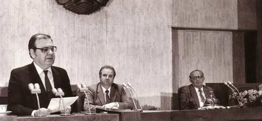 Преди 27 години: Свалиха от власт Тодор Живков и започна безкрайният преход