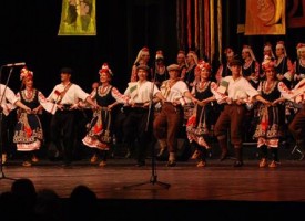 На 1 декември: Съвместен концерт на „Чудесия“ и „Филип Кутев“, места почти няма