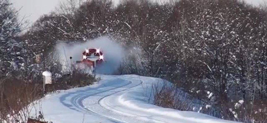 Заради снега: Временно ограничение на движението на товарните автомобили над 12 тона