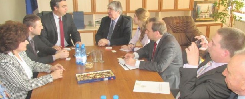 Губернаторът Златко Митрев се срещна с посланик Анатолий Макаров