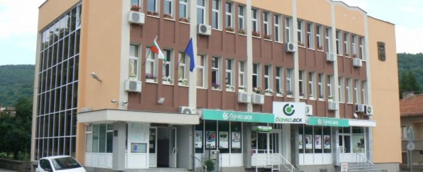 Covid-19 затвори сградата на Общината в Брацигово