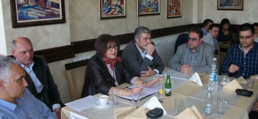 Бойка Маринска в Пещера: Реформаторски блок извоюва по-високите заплати на учителите