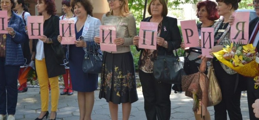 Екатерина Захариева се срещна с избиратели от Брацигово, Пазарджик и Пещера