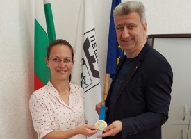 Златен медал от Световните мастерс игри в Нова Зеландия получи кметът на Пещера