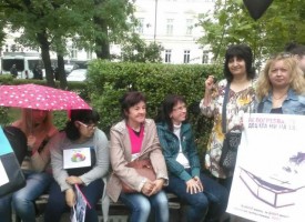 Майките от протеста са приети за преговори в Народното събрание