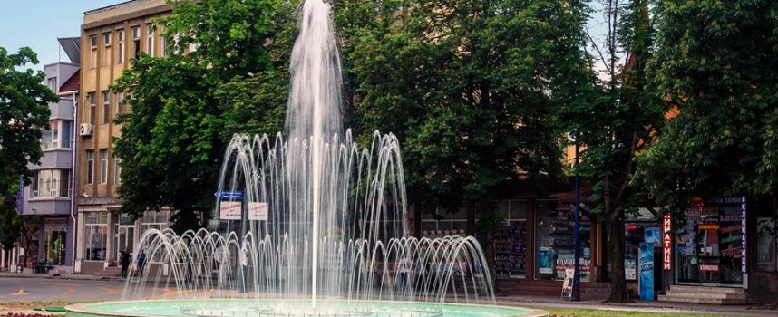 Велосипедист е откаран в болницата, прилошало му край фонтана на „Пловдивска“