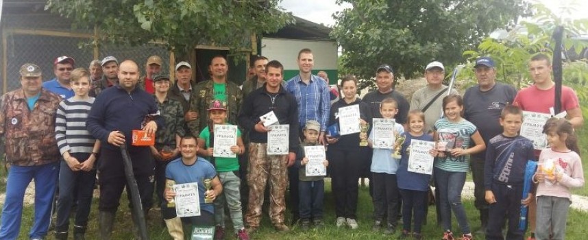Под патронажа на областния управител: Проведе се турнирът по спортен риболов край Звъничево