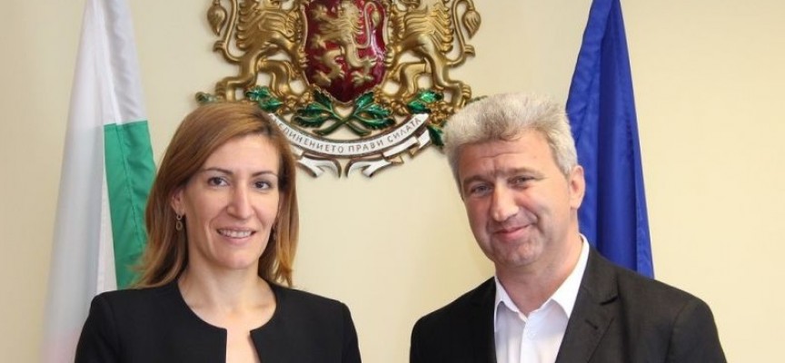 Кметът на Пещера се срещна с министър Ангелкова