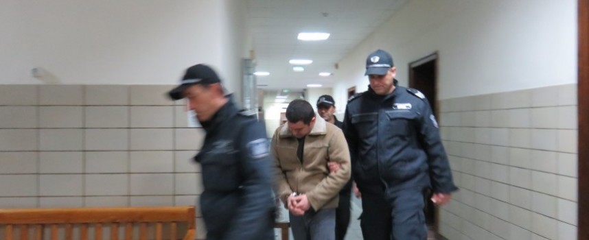 2 години затвор за Грахов, запалил колата на прокурор Кацаров