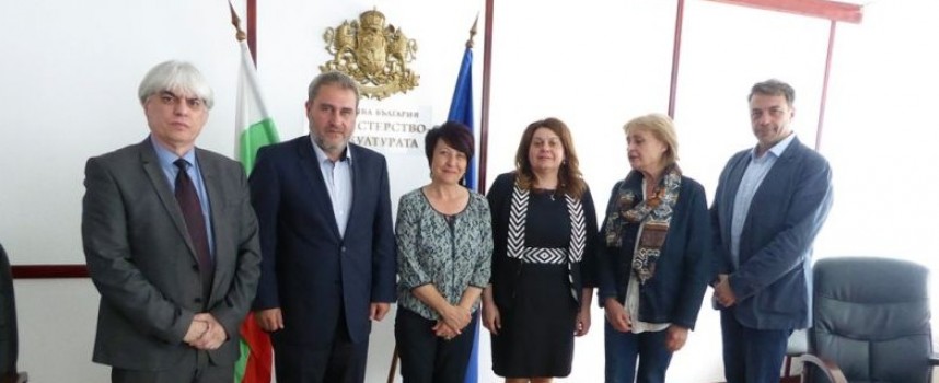 Шефовете на Сдружение „Български музеи“ се срещнаха с министъра на културата Боил Банов