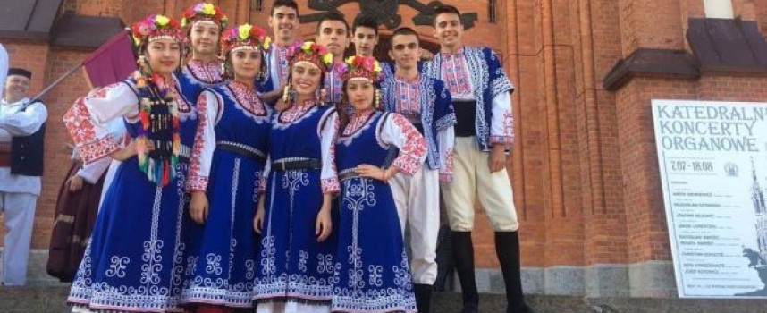Почетният консул на България в Бялисток аплодира „Чудесия” на международния фестивал в полския град