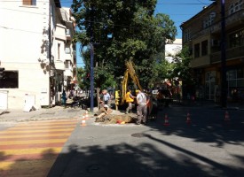За ремонта: Затвориха бул. „Ал.Стамболийски“ от Градската градина до Пътното