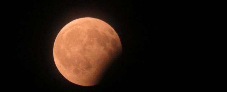 Вдигни очи: Тази вечер виж лунното затъмнение