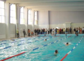 Щафетно плуване в Пазарджик: Състезателите изплуваха над 15 километра