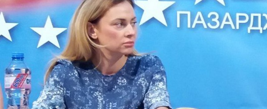 Десислава Тодорова: Пазарджик получава средства за ремонти на пътища и ВиК