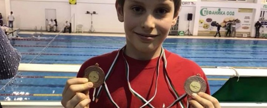 Благоевград: Плувците на „Шампион” спечелиха медали за пазарджишкото плуване от международен турнир