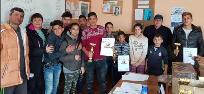 Ракитово: Oбщински турнир по шахмат се проведе днес