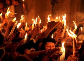 Константийският епископ Яков ще предаде Благодатния огън на свещениците
