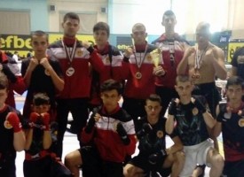 С 14 призови отличия в три дисциплини се върнаха състезателите на Спартак от турнир по кик бокс