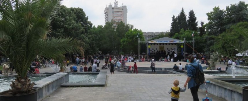 14 339 души гласуваха в областта до 10 часа, в Пазарджик – най-мудни