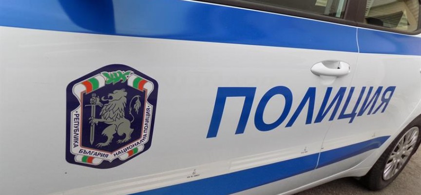 Тираджия предложи подкуп на пътни полицаи