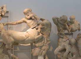 Маршрути: Шедьовър на Праксител и антични истории ще откриете в Олимпия