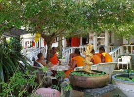 Клуб „Пътешественик“: Да похлопаш на вратата на Далай Лама