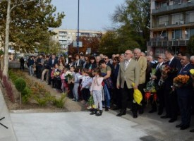 В Деня на народните будители: Откриха паметника на Захари Стоянов