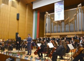 Кметът Тодор Попов откри тазгодишното издание на „Зимни музикални вечери – проф. Иван Спасов“
