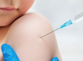Фалшиви новини за починали от ваксина плъзнаха в градовете
