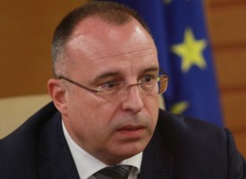 Земеделският министър подаде оставка, Борисов я прие