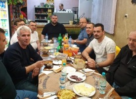 Жителите на Пашови и Света Петка се срещнаха на благотворителна вечеря с Делян Пеевски