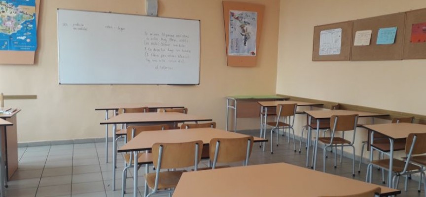 УТРЕ: Учениците от 1-ви до 4-ти клас се връщат в училището, ето какво още разреши министър Ангелов