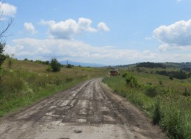 Жителите на Розово и Равногор събират подписка за поправка на пътя