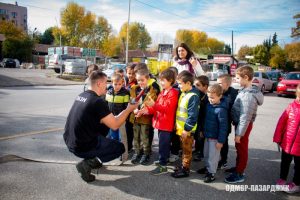 06деца пожарна1