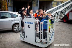 06деца пожарна3
