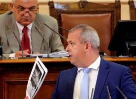 Йордан Младенов освободи мястото си в Народното събрание, написа отчет