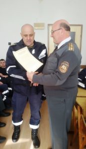 05пожарникари1