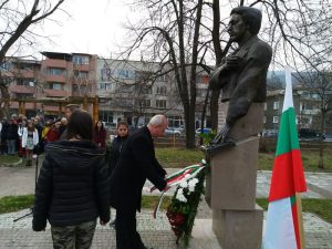 19младеновmladenov cvetya levski1