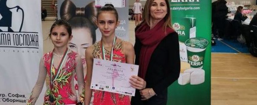Дара Стоянова и грациите на „Диляна Прима“ със злато и нови успехи от „Angels Cup“