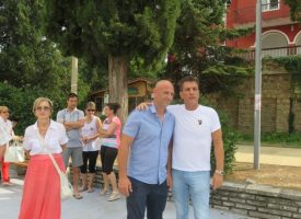 Кметът на Пазарджик Тодор Попов се срещна с жителите на Црънча, ето какво става с дарението на Делян Пеевски (видео)